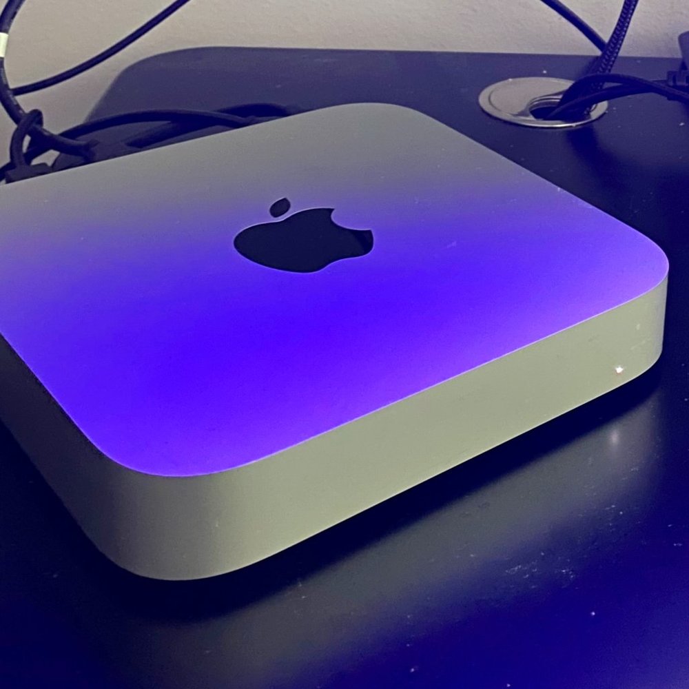 2020 M1 Mac mini with 512 GB storage 16 Gigs memory.